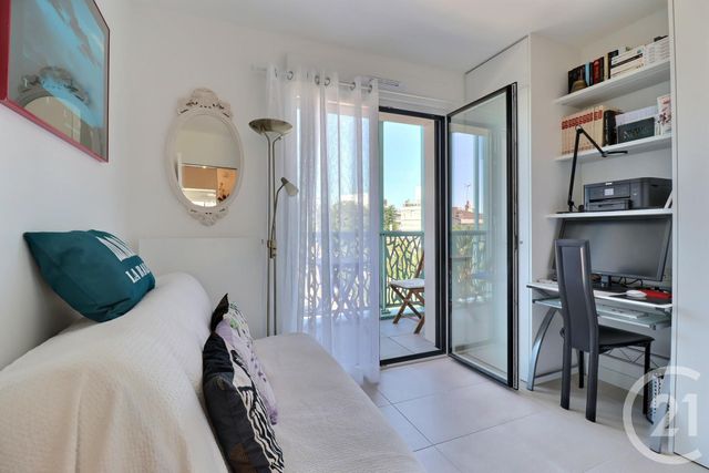 Afficher la photo en grand Appartement F3 à vendre - 3 pièces - 64.95 m2 - LA BAULE - 44 - PAYS-DE-LOIRE - Century 21 Dréano Immobilier