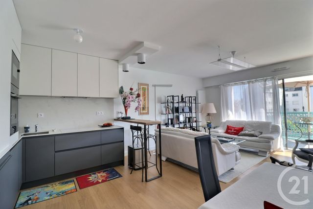 Afficher la photo en grand Appartement F3 à vendre - 3 pièces - 64.95 m2 - LA BAULE - 44 - PAYS-DE-LOIRE - Century 21 Dréano Immobilier