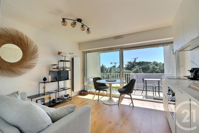 Appartement T2 à vendre - 2 pièces - 30.0 m2 - LA BAULE - 44 - PAYS-DE-LOIRE - Century 21 Dréano Immobilier