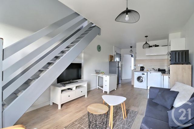 Appartement T4 à vendre - 4 pièces - 60.0 m2 - LE POULIGUEN - 44 - PAYS-DE-LOIRE - Century 21 Dréano Immobilier