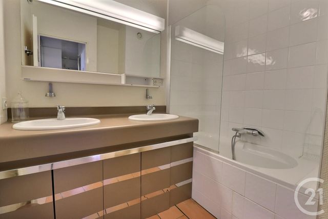 Appartement F4 à vendre - 4 pièces - 77.65 m2 - LA BAULE - 44 - PAYS-DE-LOIRE - Century 21 Dréano Immobilier