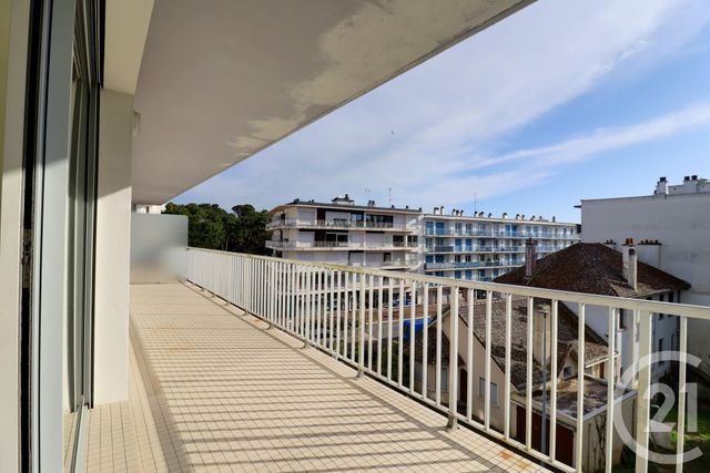 Appartement T3 à vendre - 3 pièces - 52.33 m2 - LA BAULE - 44 - PAYS-DE-LOIRE - Century 21 Dréano Immobilier