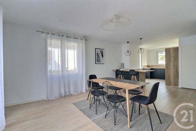 Afficher la photo en grand maison à vendre - 6 pièces - 170.0 m2 - LE POULIGUEN - 44 - PAYS-DE-LOIRE - Century 21 Dréano Immobilier