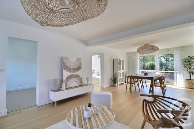 Appartement T4 à vendre - 4 pièces - 85.5 m2 - LA BAULE - 44 - PAYS-DE-LOIRE - Century 21 Dréano Immobilier