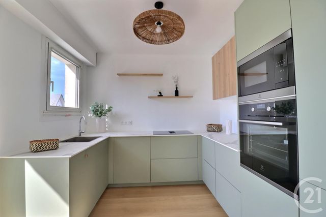 Appartement T4 à vendre - 4 pièces - 85.5 m2 - LA BAULE - 44 - PAYS-DE-LOIRE - Century 21 Dréano Immobilier