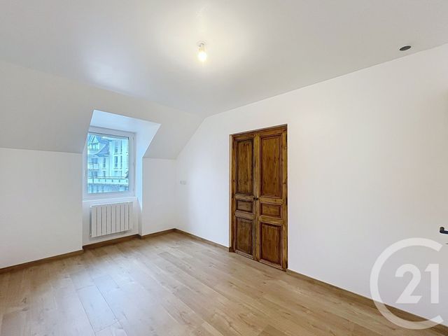 Appartement T4 à louer - 4 pièces - 63.03 m2 - LA BAULE - 44 - PAYS-DE-LOIRE - Century 21 Dréano Immobilier