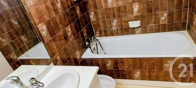 Appartement F3 à vendre - 3 pièces - 73.06 m2 - ST NAZAIRE - 44 - PAYS-DE-LOIRE - Century 21 Dréano Immobilier