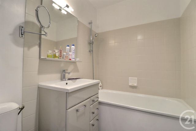 Appartement T1 à vendre - 1 pièce - 26.08 m2 - LA BAULE - 44 - PAYS-DE-LOIRE - Century 21 Dréano Immobilier
