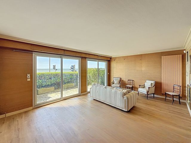 Appartement à vendre - 2 pièces - 61.0 m2 - LA BAULE - 44 - PAYS-DE-LOIRE - Century 21 Dréano Immobilier