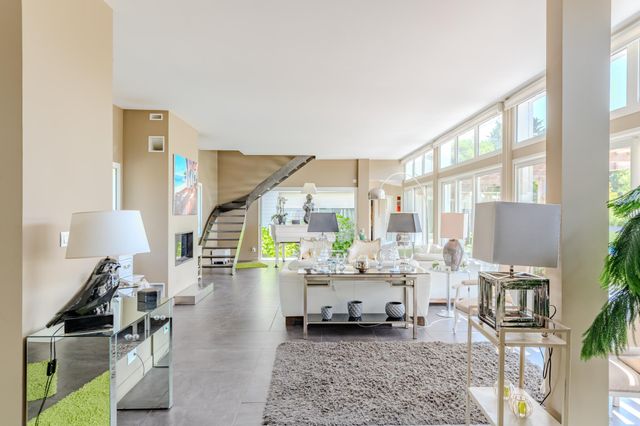 Afficher la photo en grand maison à vendre - 6 pièces - 260.0 m2 - GUERANDE - 44 - PAYS-DE-LOIRE - Century 21 Dréano Immobilier