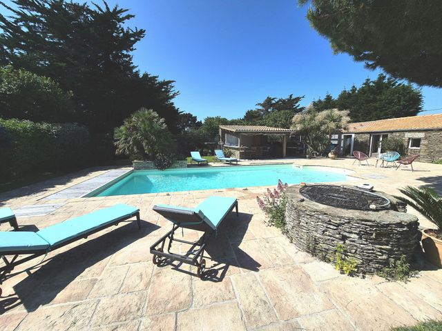 Afficher la photo en grand maison à vendre - 7 pièces - 373.0 m2 - PORNIC - 44 - PAYS-DE-LOIRE - Century 21 Dréano Immobilier