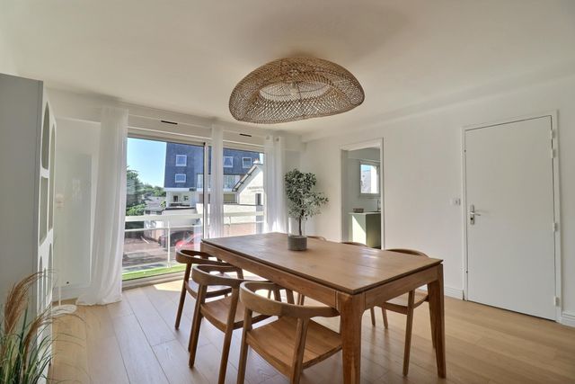 Appartement T4 à vendre - 4 pièces - 85.5 m2 - LA BAULE - 44 - PAYS-DE-LOIRE - Century 21 Dréano Immobilier