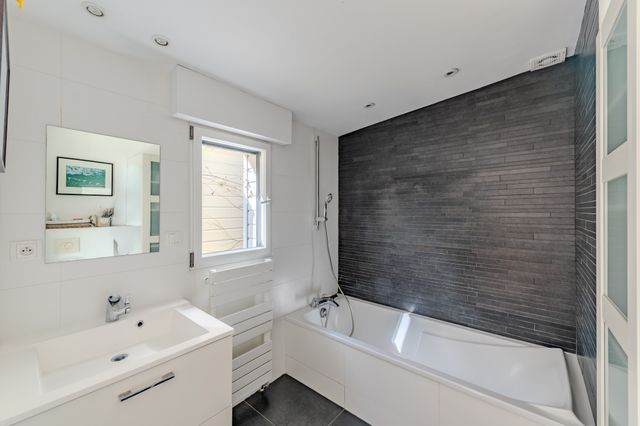 Afficher la photo en grand maison à vendre - 8 pièces - 287.0 m2 - RENNES - 35 - BRETAGNE - Century 21 Dréano Immobilier