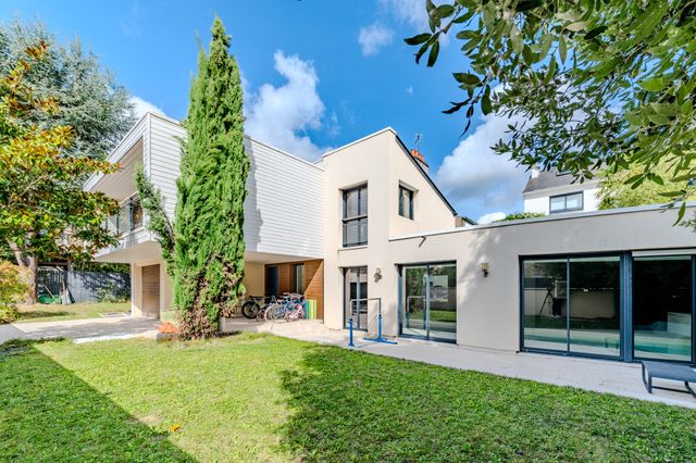 Afficher la photo en grand maison à vendre - 8 pièces - 287.0 m2 - RENNES - 35 - BRETAGNE - Century 21 Dréano Immobilier