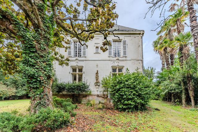 maison à vendre - 10 pièces - 420.0 m2 - STE LUCE SUR LOIRE - 44 - PAYS-DE-LOIRE - Century 21 Dréano Immobilier