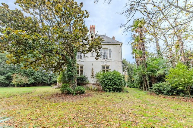 maison à vendre - 10 pièces - 420.0 m2 - STE LUCE SUR LOIRE - 44 - PAYS-DE-LOIRE - Century 21 Dréano Immobilier