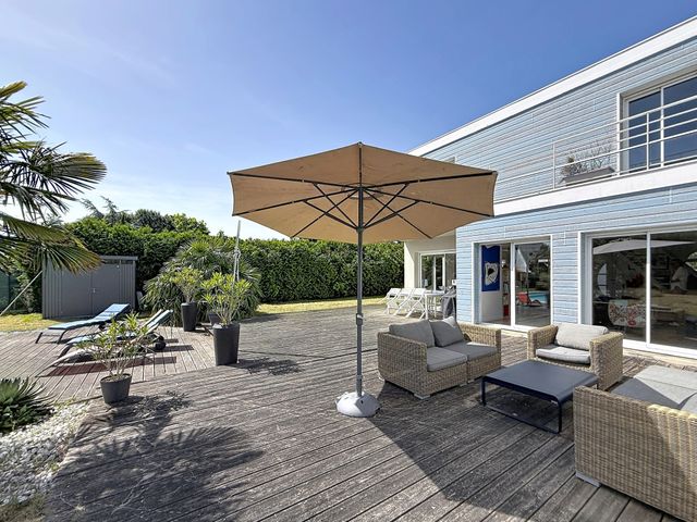 maison à vendre - 7 pièces - 202.36 m2 - LA BAULE - 44 - PAYS-DE-LOIRE - Century 21 Dréano Immobilier