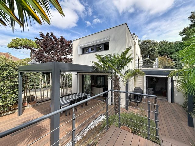 maison à vendre - 8 pièces - 158.75 m2 - LA BAULE - 44 - PAYS-DE-LOIRE - Century 21 Dréano Immobilier