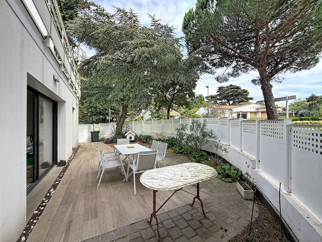 Appartement T4 à vendre - 4 pièces - 108.0 m2 - LA BAULE - 44 - PAYS-DE-LOIRE - Century 21 Dréano Immobilier