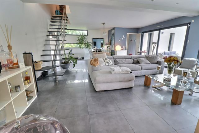Afficher la photo en grand maison à vendre - 5 pièces - 136.46 m2 - LA BAULE - 44 - PAYS-DE-LOIRE - Century 21 Dréano Immobilier
