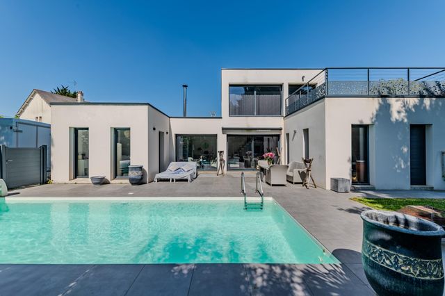 Afficher la photo en grand maison à vendre - 5 pièces - 136.46 m2 - LA BAULE - 44 - PAYS-DE-LOIRE - Century 21 Dréano Immobilier