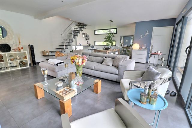Afficher la photo en grand maison à vendre - 5 pièces - 136.46 m2 - LA BAULE - 44 - PAYS-DE-LOIRE - Century 21 Dréano Immobilier