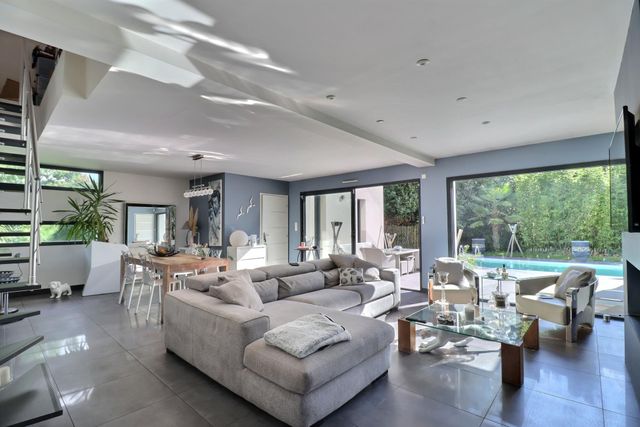 Afficher la photo en grand maison à vendre - 5 pièces - 136.46 m2 - LA BAULE - 44 - PAYS-DE-LOIRE - Century 21 Dréano Immobilier