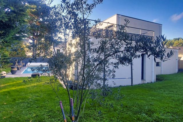 Afficher la photo en grand maison à vendre - 5 pièces - 136.46 m2 - LA BAULE - 44 - PAYS-DE-LOIRE - Century 21 Dréano Immobilier